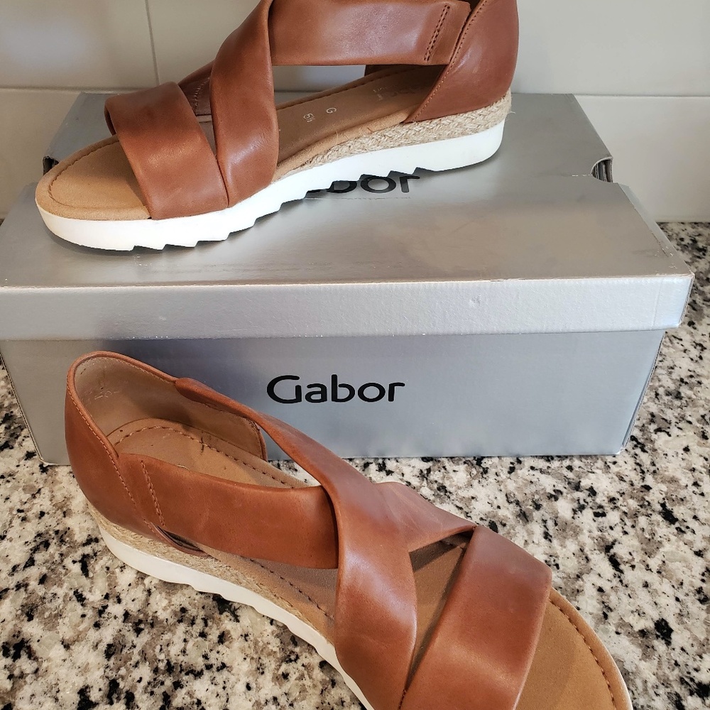 Gabor leather wedge sandals size 5.5